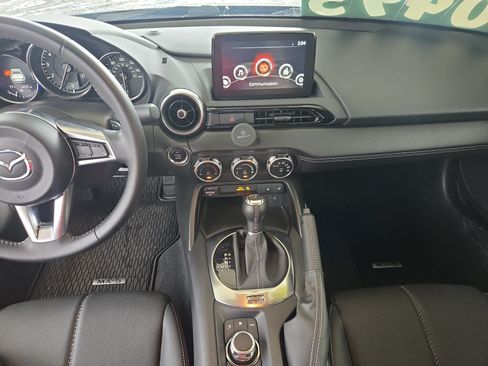 Used 2023 MAZDA MX-5 Miata Grand Touring w/ Weather Package RWD image 15