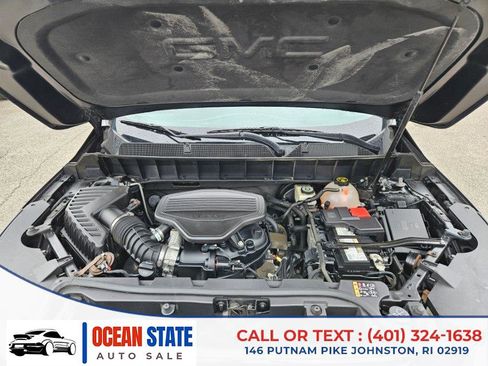 Used 2017 GMC Acadia SLE w/ Driver Alert Package I AWD/4WD image 22