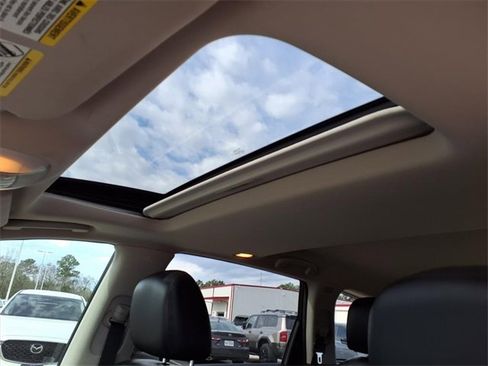 Used 2015 INFINITI QX60 Base w/ Premium Plus Package image 12