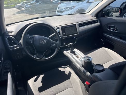 Used 2022 Honda HR-V EX image 7