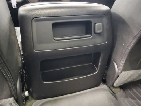 Used 2018 GMC Sierra 3500 Denali w/ Duramax Plus Package image 32