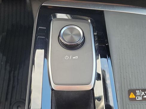 Used 2025 Buick Enclave Sport Touring w/ Power Package image 21