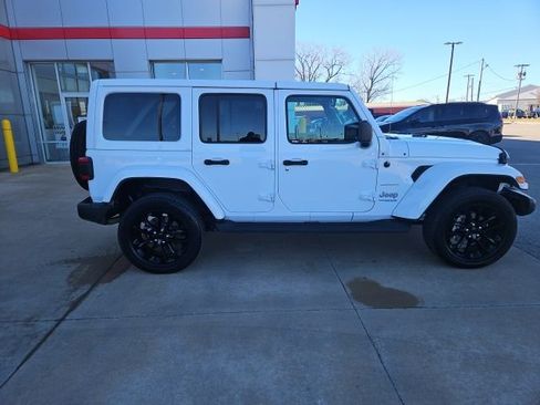 Used 2021 Jeep Wrangler Unlimited Sahara 4xe w/ Cold Weather Group image 8