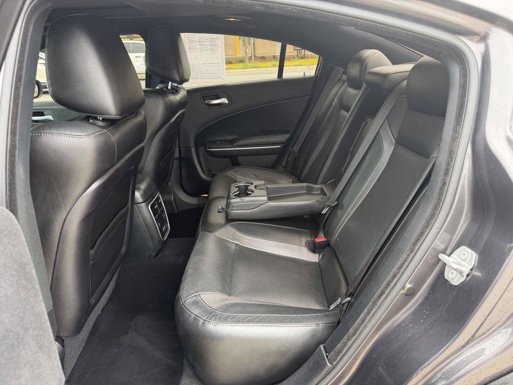 Used 2020 Dodge Charger SXT w/ Leather Interior Group RWD image 8