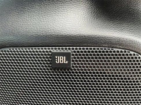 Used 2020 Toyota Tacoma Limited image 28