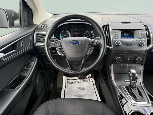 Used 2015 Ford Edge SE image 10