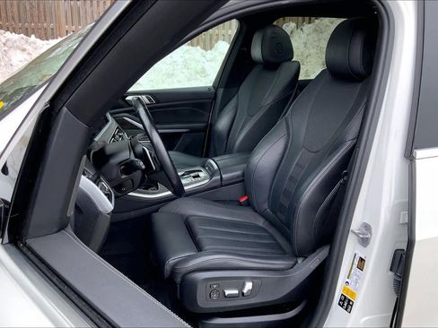 Used 2021 BMW X5 xDrive40i w/ Premium Package image 8