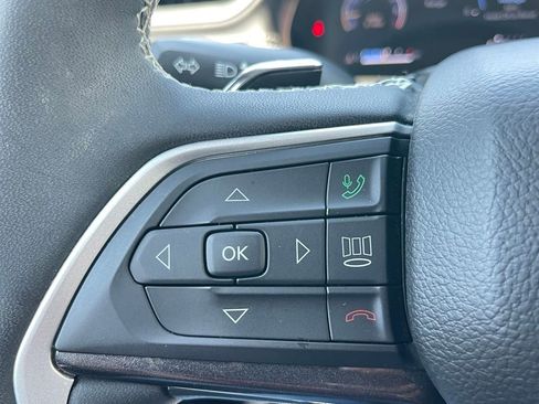 Used 2023 Jeep Grand Cherokee L Laredo w/ Luxury Tech Group I AWD/4WD image 22
