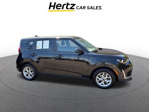 Used 2025 Kia Soul LX w/ LX Technology Package image 1