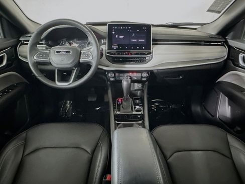 Used 2025 Jeep Compass Limited AWD/4WD image 27