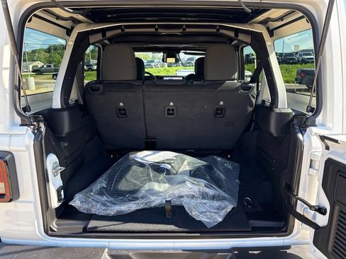 New 2026 Jeep Wrangler Unlimited Sport AWD/4WD image 21