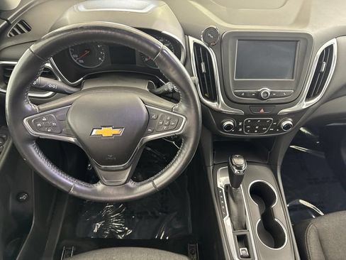 Used 2018 Chevrolet Equinox LT FWD image 25