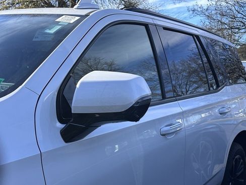 Used 2023 Cadillac Escalade Sport Platinum w/ LPO, ONYX Package image 11