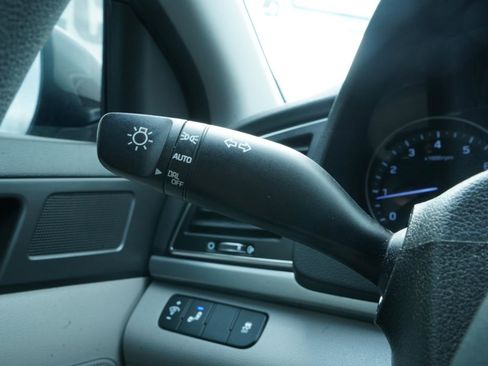 Used 2018 Hyundai Elantra SEL image 25