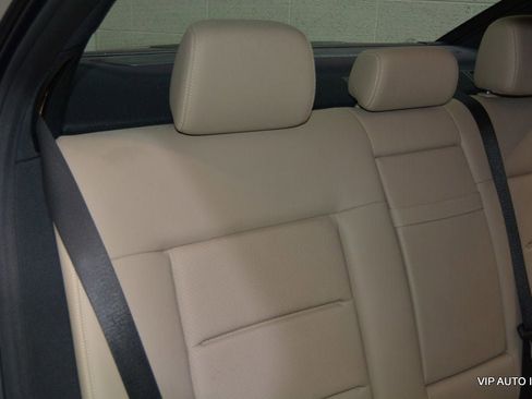 Used 2010 Mercedes-Benz E 350 E350 4MATIC image 24