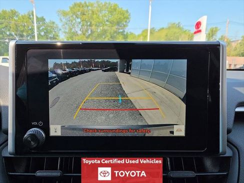 Certified 2024 Toyota RAV4 LE AWD/4WD image 19