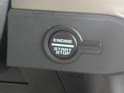 Used 2025 Ford Bronco Outer Banks AWD/4WD image 28