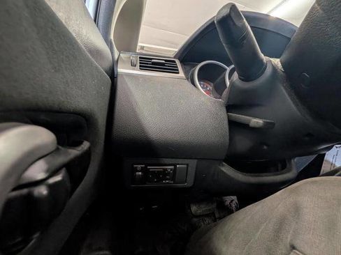 Used 2011 Nissan Versa 1.8 S FWD image 38