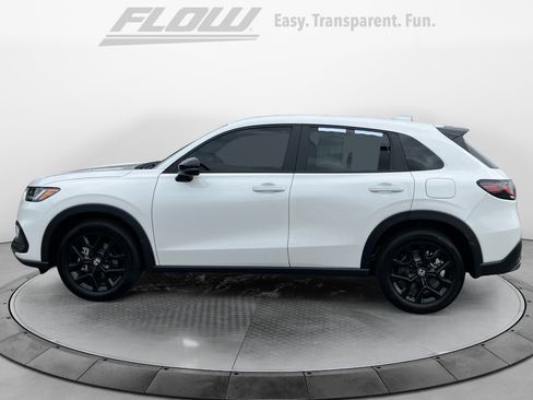 Certified 2025 Honda HR-V Sport image 5