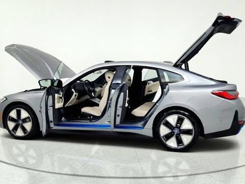 Used 2023 BMW i4 eDrive35 RWD image 15