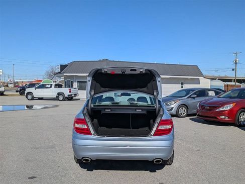 Used 2014 Mercedes-Benz C 300 Sport image 29