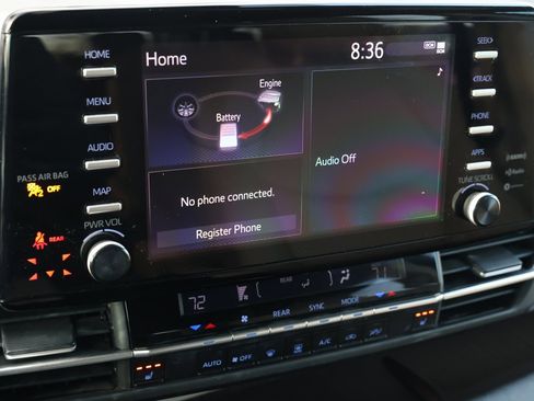 Used 2024 Toyota Sienna XLE image 20