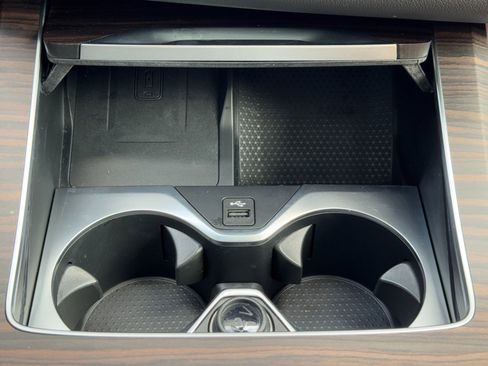 Used 2023 BMW X7 xDrive40i w/ Climate Comfort Package image 34