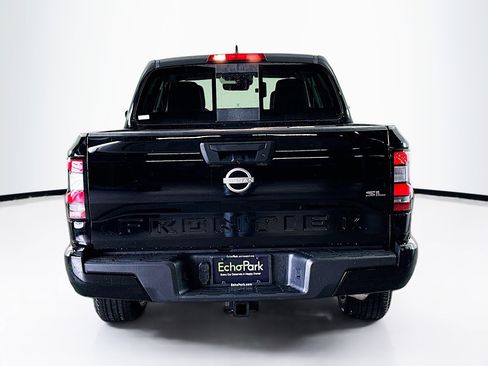 Used 2024 Nissan Frontier SL image 7
