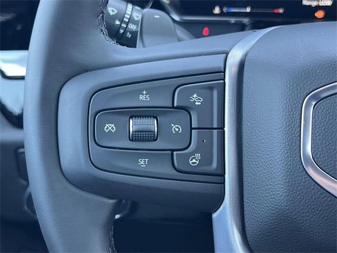 New 2026 GMC Sierra 1500 Elevation w/ LPO, Elevation Black Package image 13