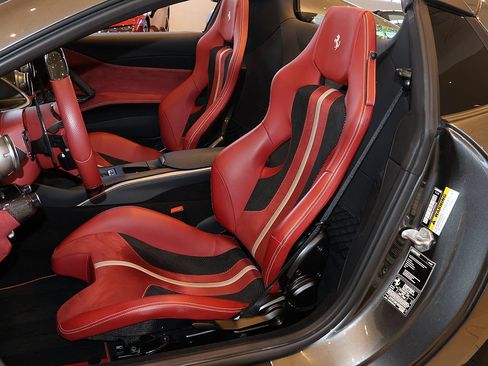 Certified 2021 Ferrari 812 GTS RWD image 5