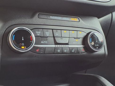 Used 2024 Ford Escape ST-Line AWD/4WD image 8