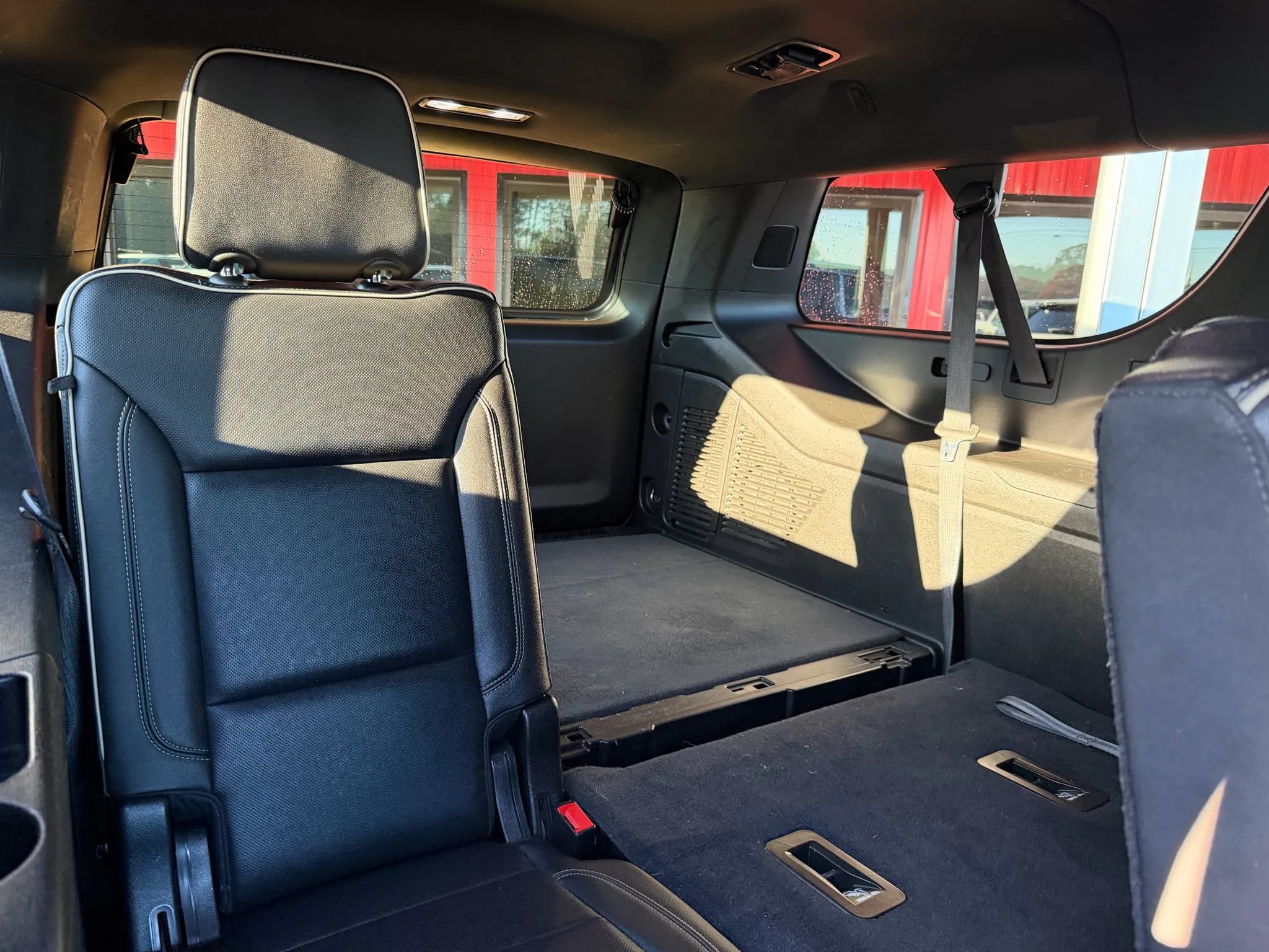Used 2021 GMC Yukon XL SLT AWD/4WD image 15
