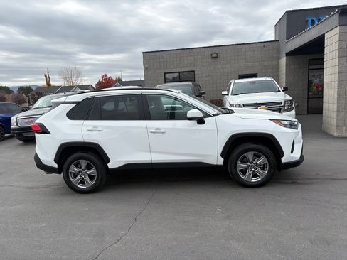 Used 2024 Toyota RAV4 XLE image 4