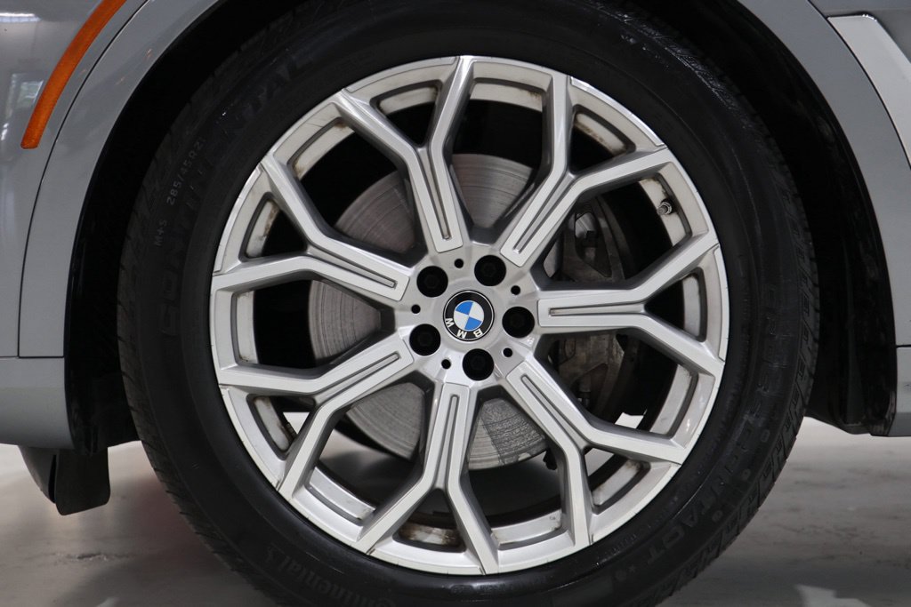 Used 2026 BMW X7 xDrive40i AWD/4WD image 9