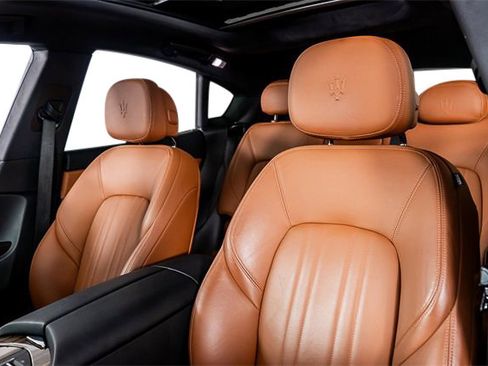 Used 2022 Maserati Levante GT image 3