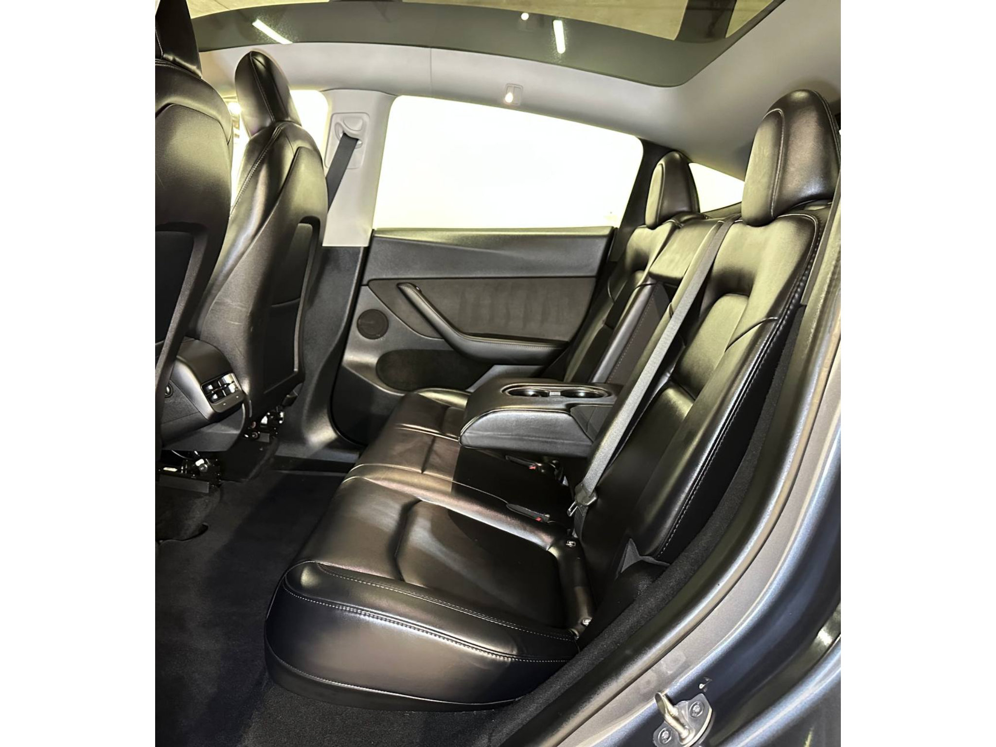 Used 2023 Tesla Model Y Long Range AWD/4WD image 19