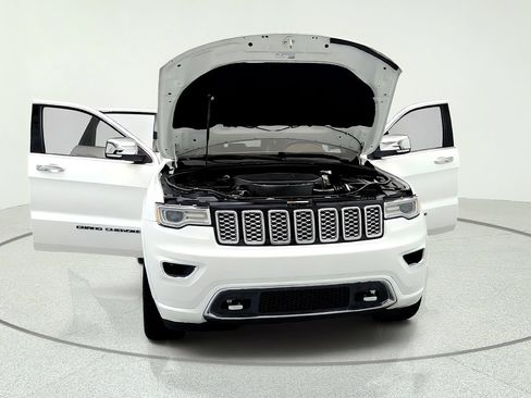 Used 2021 Jeep Grand Cherokee Overland AWD/4WD image 15