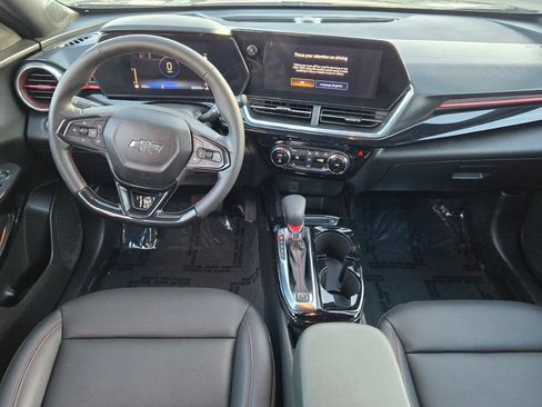Used 2024 Chevrolet Trax RS image 15
