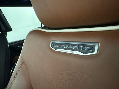 Used 2023 GMC Yukon XL Denali Ultimate AWD/4WD image 25