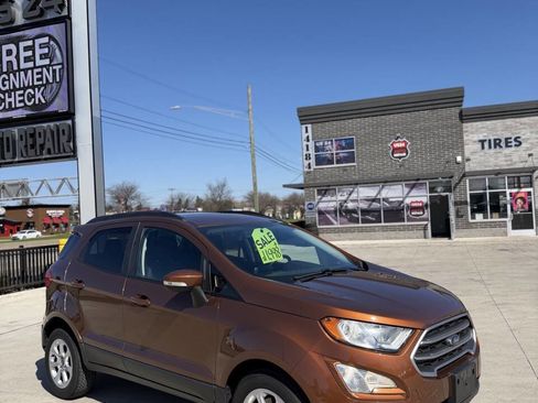 Used 2019 Ford EcoSport SE image 2