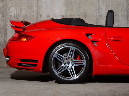 Used 2008 Porsche 911 Turbo AWD/4WD image 14