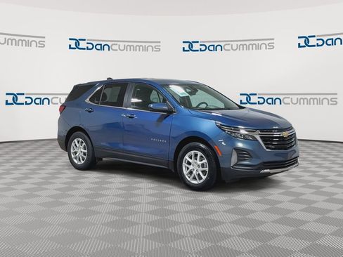 Used 2024 Chevrolet Equinox LT FWD image 2