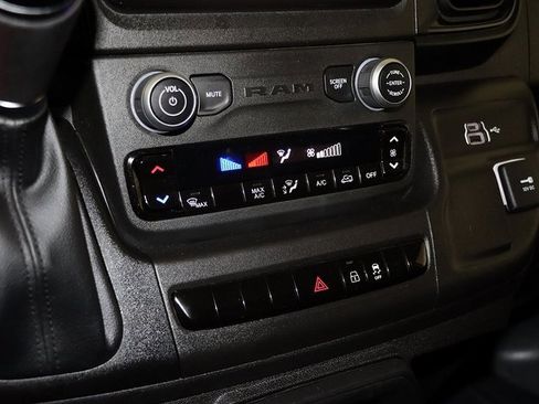 Used 2023 RAM ProMaster 2500 image 17