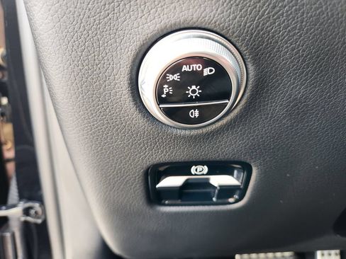 Certified 2024 Mercedes-Benz GLC 300 4MATIC image 20