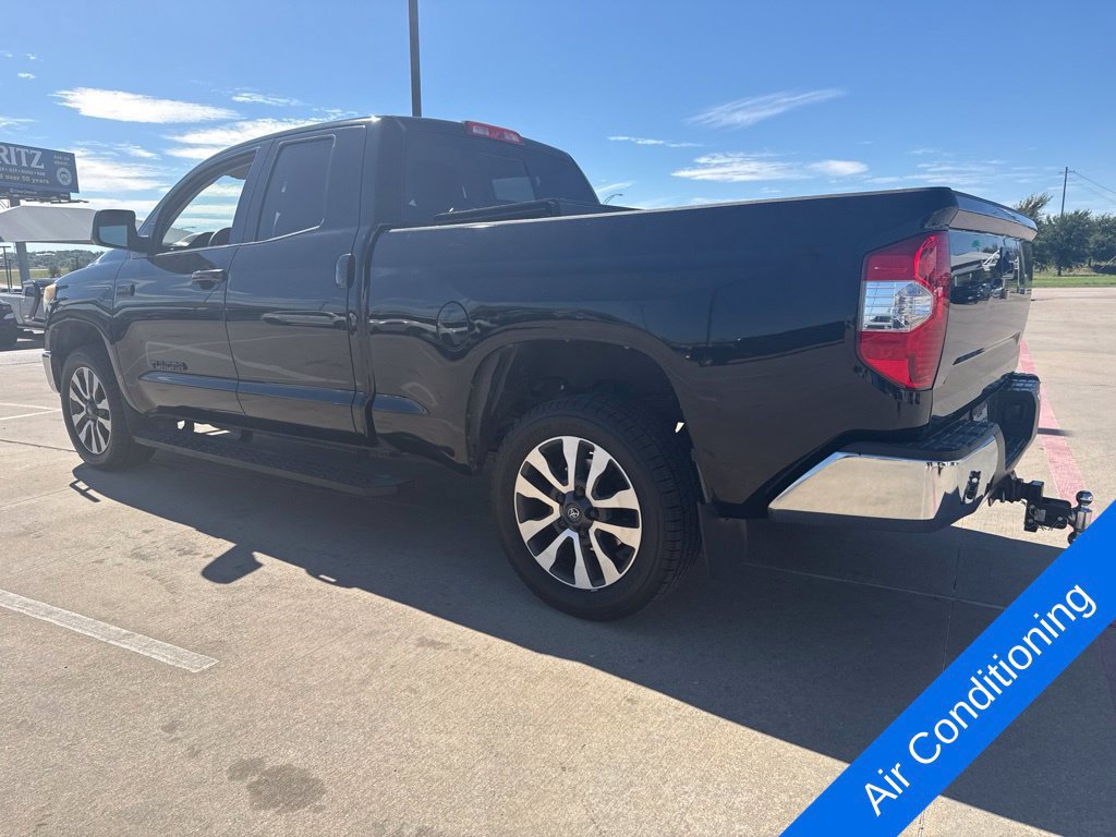 Used 2014 Toyota Tundra SR5 w/ SR5 Upgrade Package AWD/4WD image 4
