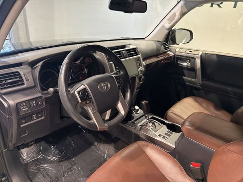 Used 2023 Toyota 4Runner Limited AWD/4WD image 15