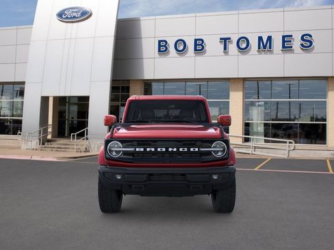 New 2026 Ford Bronco Outer Banks AWD/4WD image 8