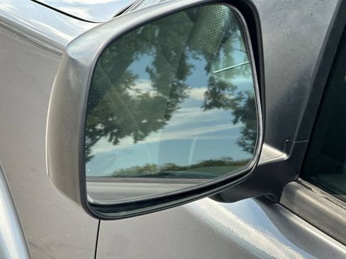 Used 2018 Nissan Frontier SV RWD image 48