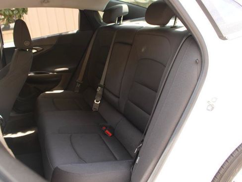 Used 2023 Chevrolet Malibu LT FWD image 12