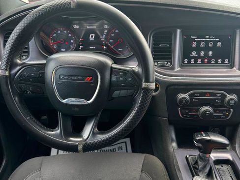 Used 2018 Dodge Charger SXT w/ Blacktop Package RWD image 24